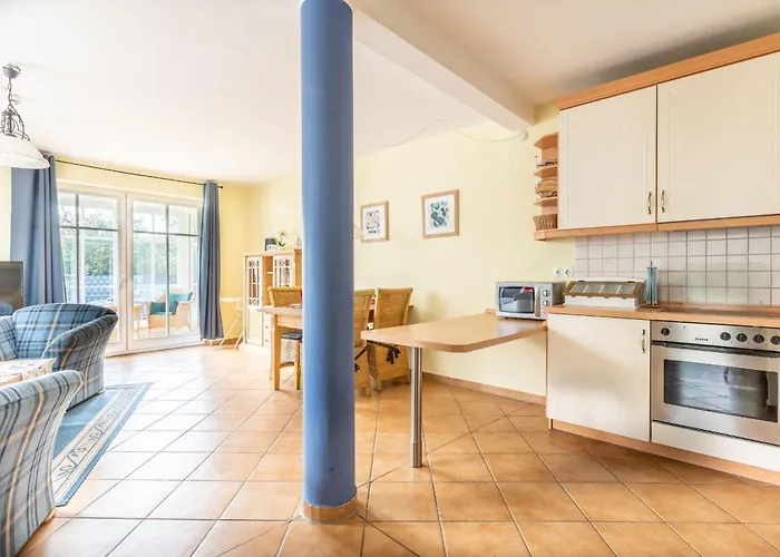 Ferienwohnung-2-kranich-villa-vogelsang-in-binz-3-raum-parkplatz-wlan-wintergarten-terrasse Lägenhet